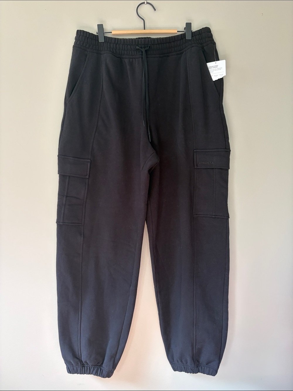 Athleta Forever Fleece Cargo Jogger Black Large New With Tags Comfy Relaxed Fit‎